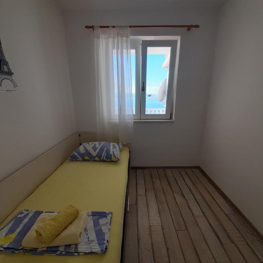 Apartments Milina Омиш Экстерьер фото