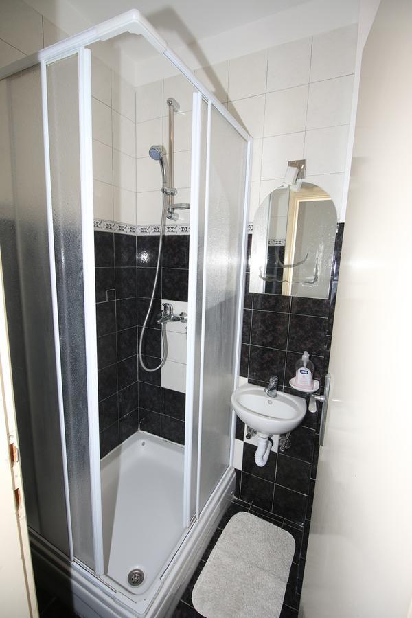 Apartments Milina Омиш Экстерьер фото
